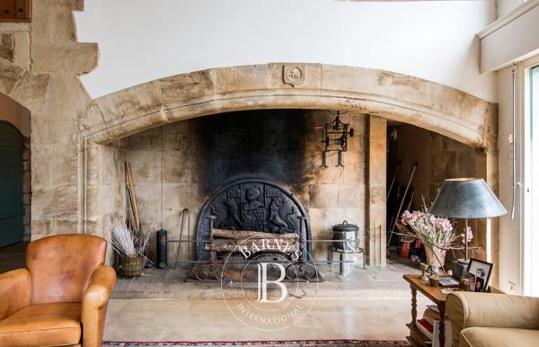 Millau, Propriété 7 Chambres -  197 m² à vendre