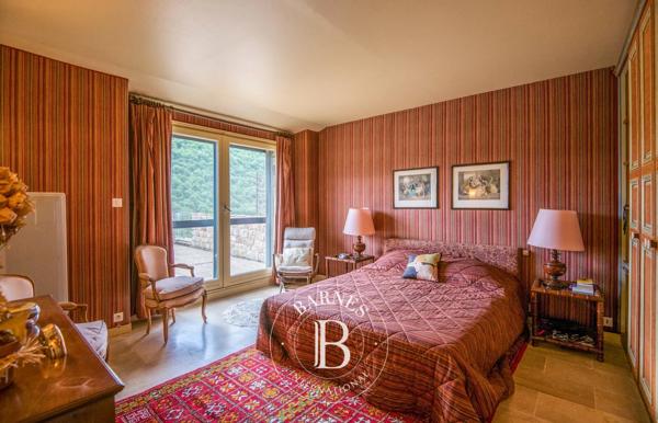 Millau, Propriété 7 Chambres -  197 m² à vendre