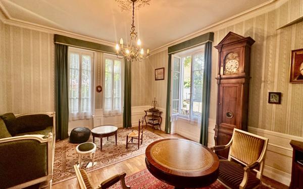 Maison à vendre    4 pièces •  Bron