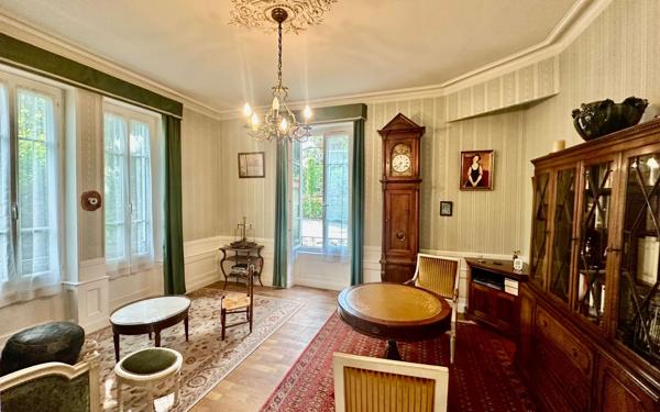 Maison à vendre    4 pièces •  Bron