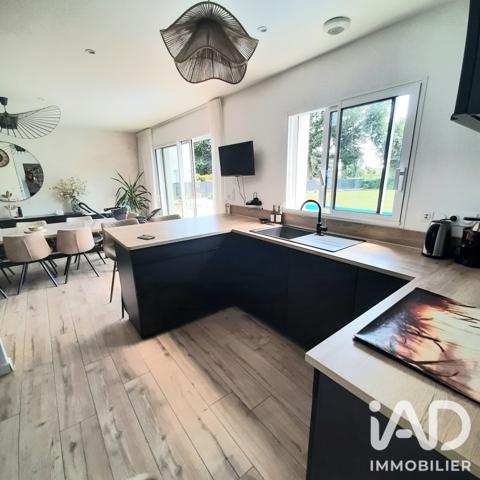Maison à vendre 5 pièces 111 m² Carhaix-Plouguer