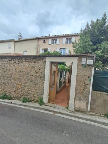 Charme, authenticité et 204 m² de potentiel à Pennautier !