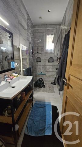 Maison à vendre  5 pièces - 114,53 m 2   MARSEILLE  - 13015