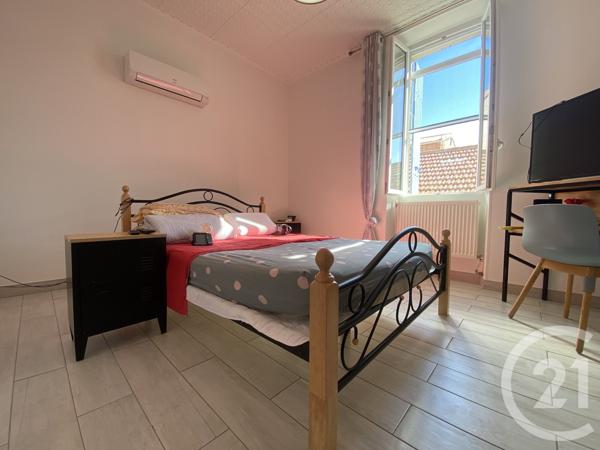 Maison à vendre  5 pièces - 114,53 m 2   MARSEILLE  - 13015