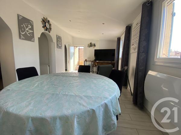 Maison à vendre  5 pièces - 114,53 m 2   MARSEILLE  - 13015