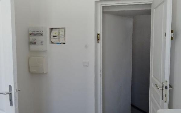 Appartement à louer    1 pièce •  Nîmes