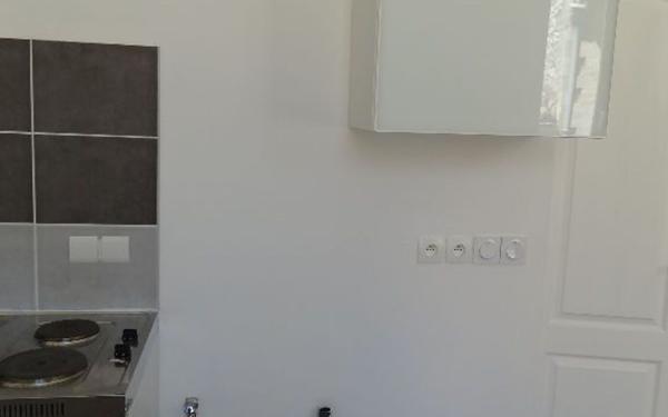 Appartement à louer    1 pièce •  Nîmes
