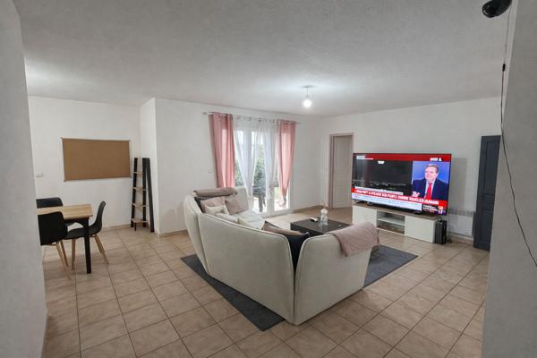Villa plain-pied 5 pièces avec 4 chambres garage et terrain de 650 m² secteur résidentiel proche commodités