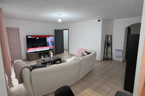 Villa plain-pied 5 pièces avec 4 chambres garage et terrain de 650 m² secteur résidentiel proche commodités