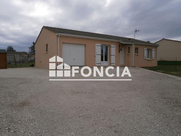 Location Maison 4 pièces 88 m² - 88 RUE SOUVENIR DES FUSILLERS Brie 16590