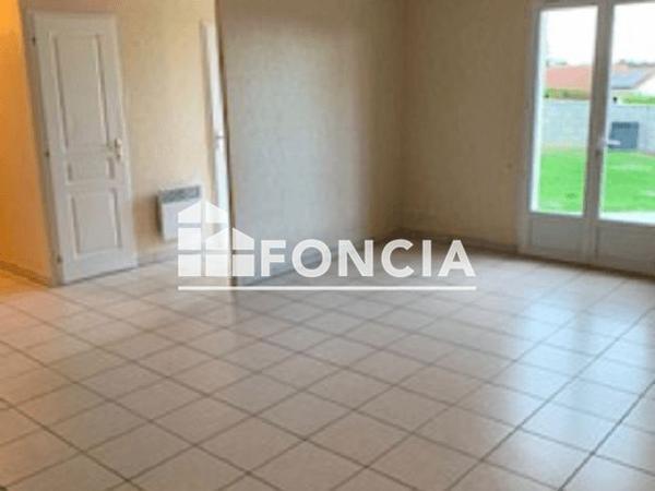 Location Maison 4 pièces 88 m² - 88 RUE SOUVENIR DES FUSILLERS Brie 16590