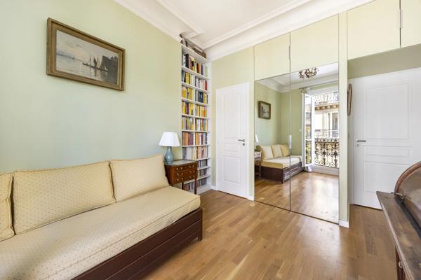 Appartement Paris 7 e - GROS CAILLOU / BOSQUET