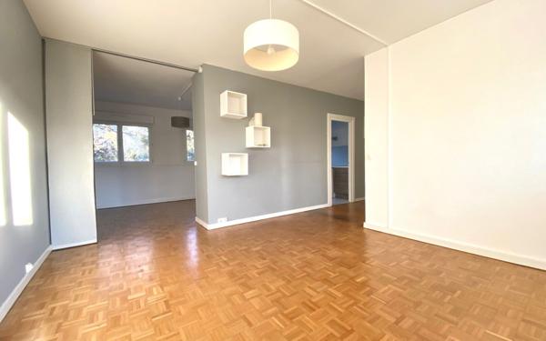 Appartement à vendre    3 pièces •  Aubergenville