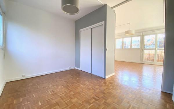 Appartement à vendre    3 pièces •  Aubergenville