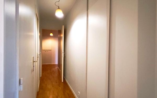 Appartement à vendre    3 pièces • 67,60 m2 Mantes-la-Jolie