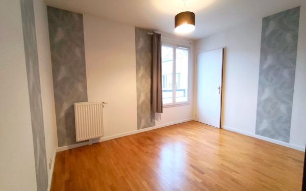 Appartement à vendre    3 pièces • 67,60 m2 Mantes-la-Jolie