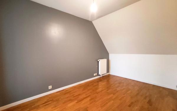 Appartement à vendre    3 pièces • 67,60 m2 Mantes-la-Jolie
