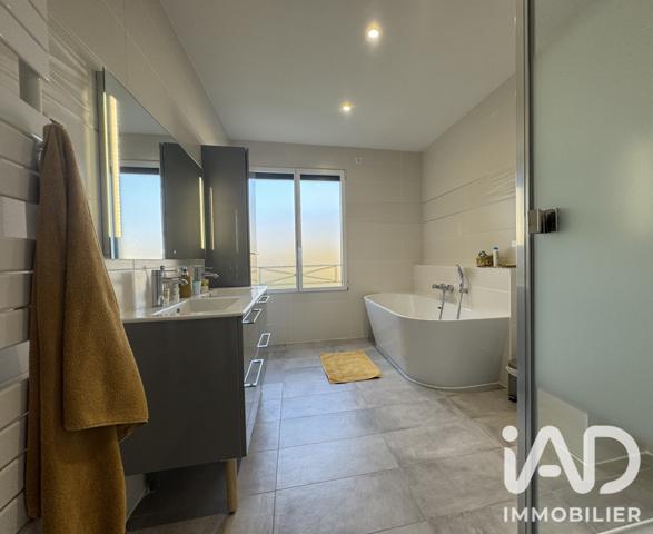 Maison à vendre 7 pièces 194 m² Tournan-en-Brie
