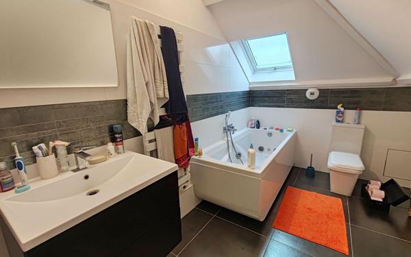 Maison à vendre    5 pièces •  Chouilly