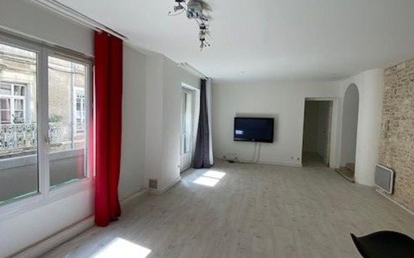 Appartement à vendre    3 pièces • 85 m2 Nîmes
