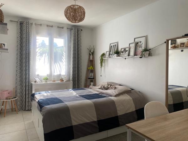 À vendre – Maison 5 pièces de plain-pied avec piscine – SAINT MARTIN DE VALGALGUES (30)