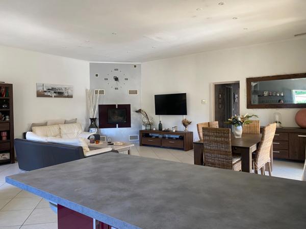 À vendre – Maison 5 pièces de plain-pied avec piscine – SAINT MARTIN DE VALGALGUES (30)