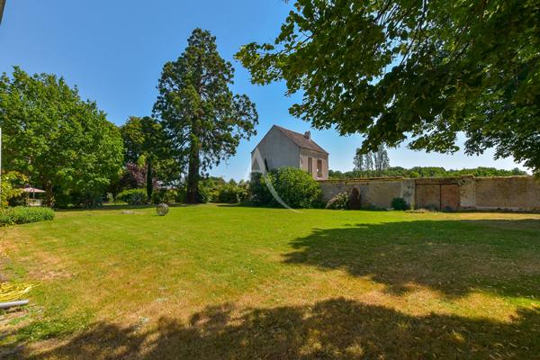A VENDRE - Maison de maître de près de 300 m² à 5mns de LIEUSAINT