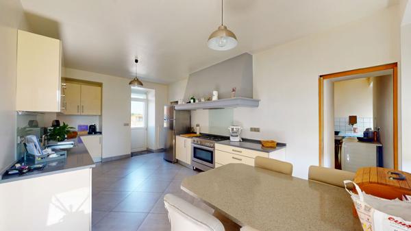A VENDRE - Maison de maître de près de 300 m² à 5mns de LIEUSAINT