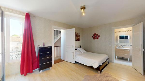 A VENDRE - Maison de maître de près de 300 m² à 5mns de LIEUSAINT