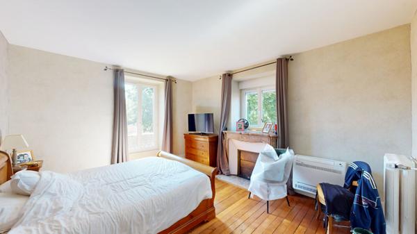 A VENDRE - Maison de maître de près de 300 m² à 5mns de LIEUSAINT