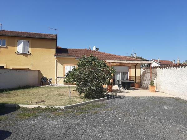 Maison 3 pièces de 90 m² à Andrezieux boutheon