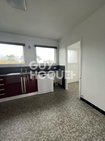 LOCATION d'un appartement F4 (90 m²) à COMPIEGNE