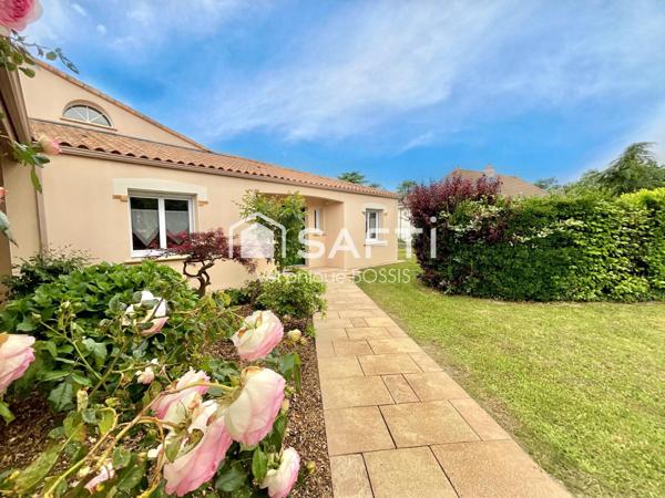 Maison familiale avec terrain, garages et atelier – au calme à 10 min de La Roche-sur-Yon au Beignon Basset