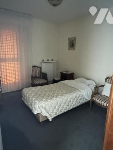 LAMBERSART - T3  82 m² - BALCON - GARAGE - CAVE