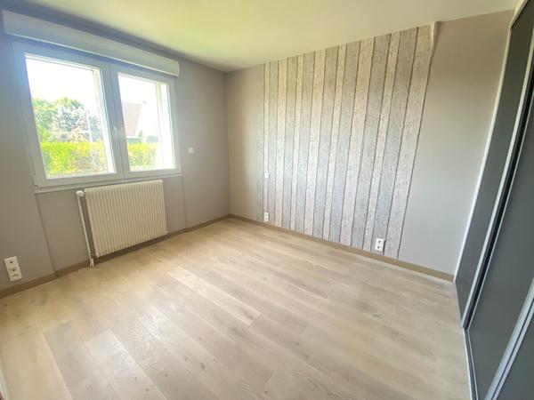 Maison Fontaine Les Dijon 7 pièce(s) 160 m2 au sol + piscine +sous-sol complet