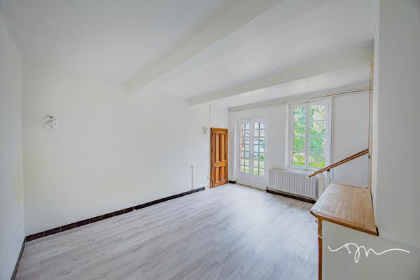 Gimont (32200) Magnifique Corps de ferme de 243m2 + 645m2 de dépendances, atelier, hangar