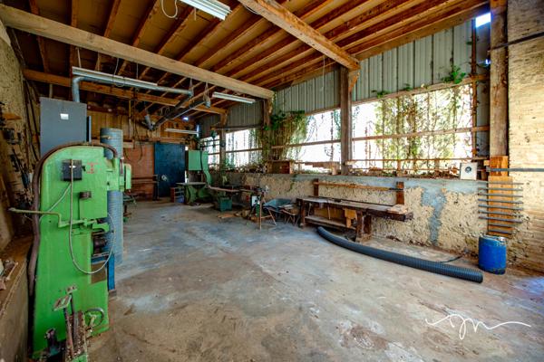 Gimont (32200) Magnifique Corps de ferme de 243m2 + 645m2 de dépendances, atelier, hangar