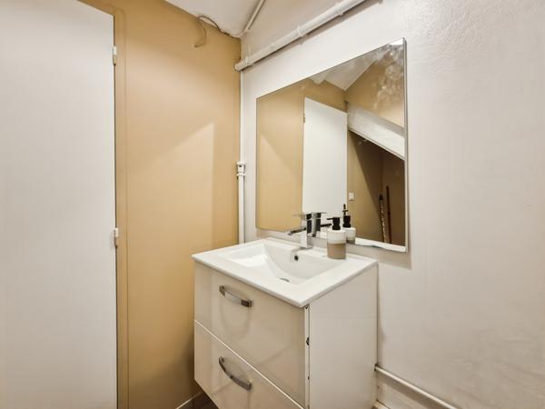 Auch (32000) Local commercial de 45m2 - Auch centre