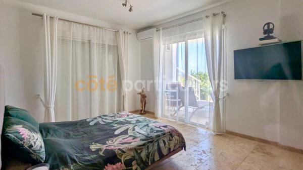 Vente Demeure de Prestige357 m² - 8 Pièces - SAINT FRANCOIS (97118)