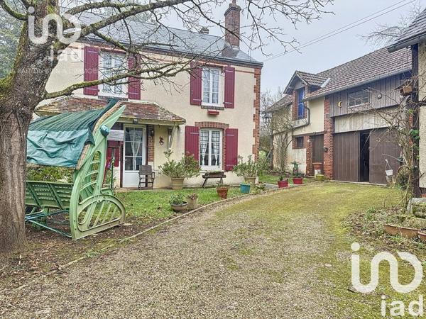 Maison traditionnelle 6 pièces de 150 m² à Saint-Maurice-sur-Aveyron (45230)