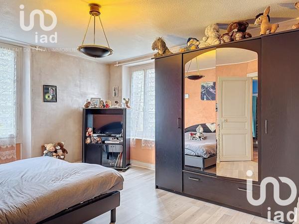 Maison traditionnelle 6 pièces de 150 m² à Saint-Maurice-sur-Aveyron (45230)