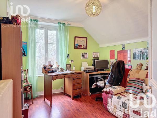 Maison traditionnelle 6 pièces de 150 m² à Saint-Maurice-sur-Aveyron (45230)