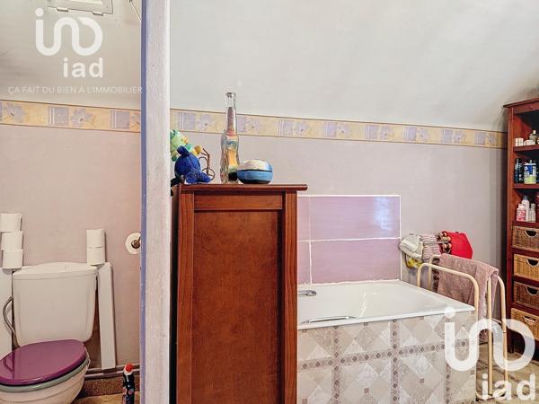 Maison traditionnelle 6 pièces de 150 m² à Saint-Maurice-sur-Aveyron (45230)