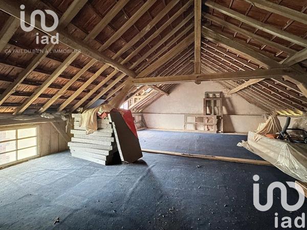 Maison traditionnelle 6 pièces de 150 m² à Saint-Maurice-sur-Aveyron (45230)