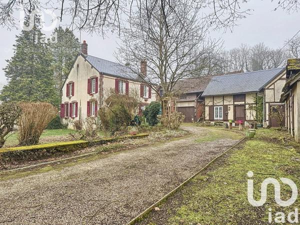 Maison traditionnelle 6 pièces de 150 m² à Saint-Maurice-sur-Aveyron (45230)