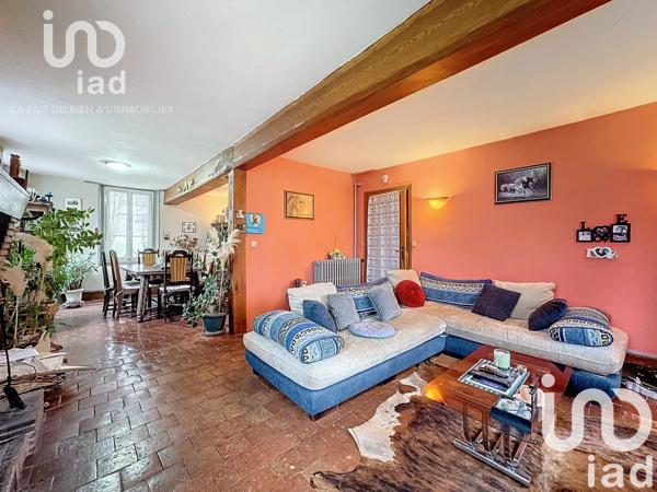 Maison traditionnelle 6 pièces de 150 m² à Saint-Maurice-sur-Aveyron (45230)