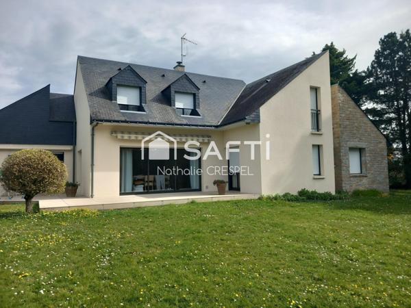 À VENDRE – Propriété de Prestige de 240 m² avec jardin Paysager de 3 200 m² – Habitable de Suite – Mayenne (53)