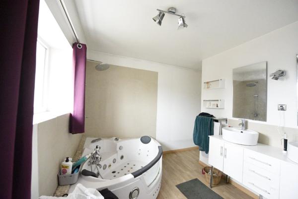 Maison à vendre 6 pièces VILLEGATS (27)