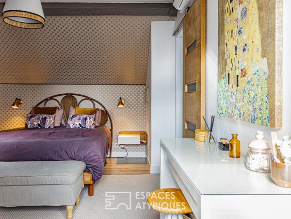 Maison rénovée avec extension cubique, jardin et piscine