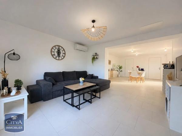 Maison à louer 3 pièces 85.06m² Coutras (33230)